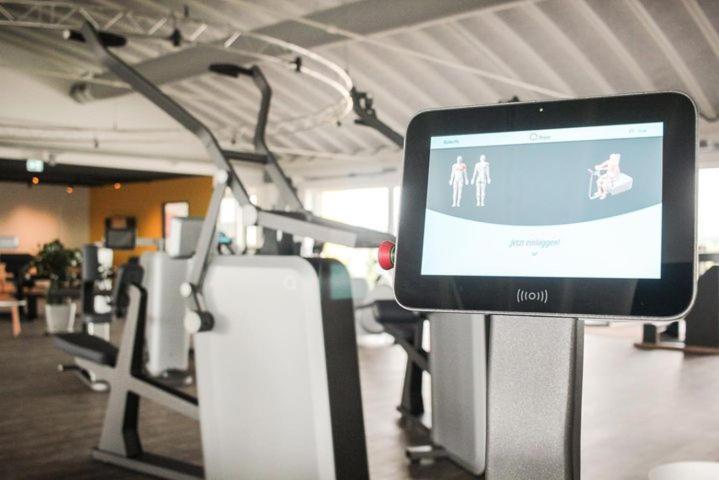 Aparthotel Avangard Living Fitness & Spa ฟอร์คไฮม์ ภายนอก รูปภาพ